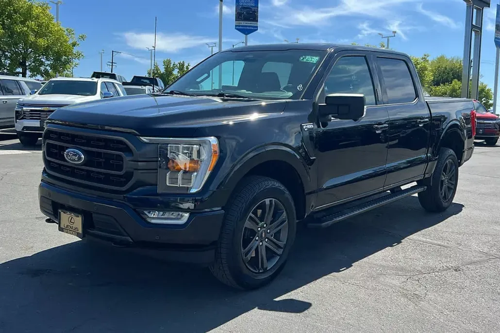2022 Ford F-150 XL photo 1