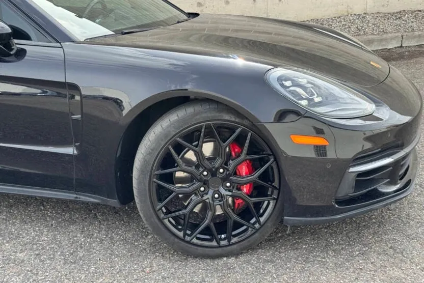2017 Porsche Panamera 4S photo 1
