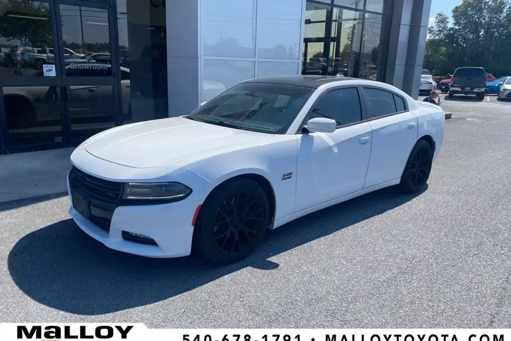 2015 Dodge Charger R/T photo 1