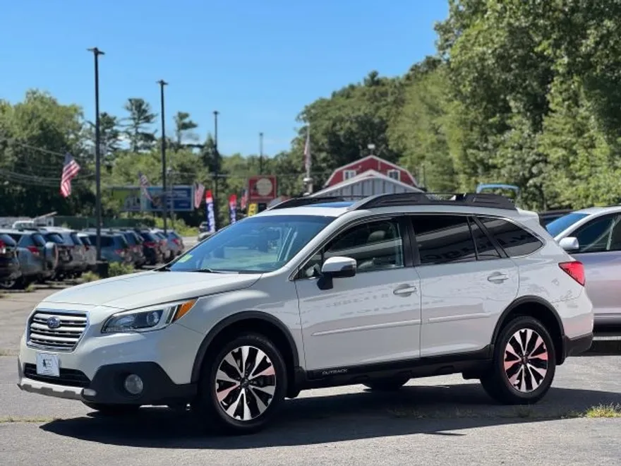 2016 Subaru Outback 3.6R Limited photo 1