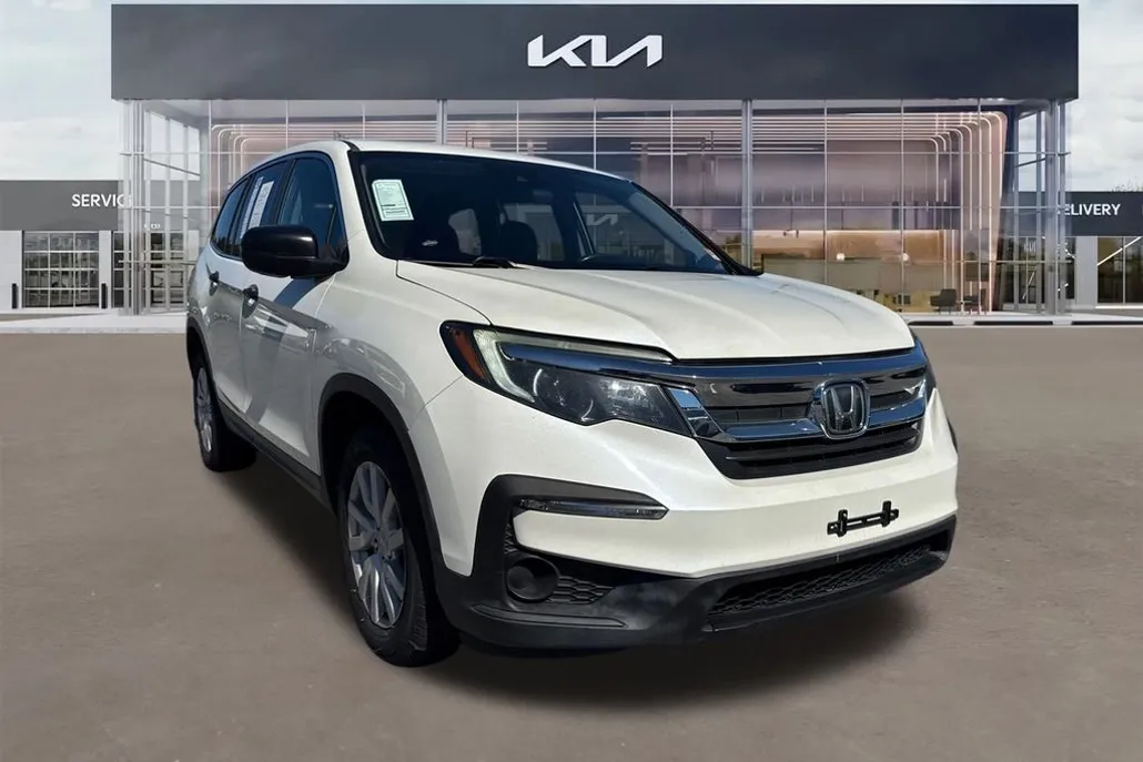 2019 Honda Pilot LX photo 1
