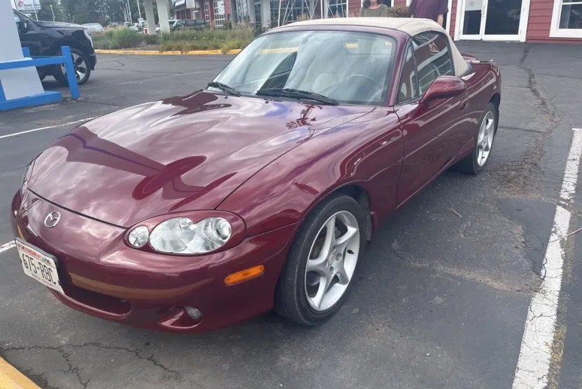 2003 Mazda MX-5 Miata Miata Base photo 1