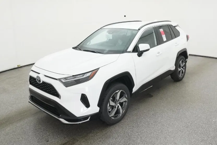 2025 Toyota RAV4 Hybrid SE photo 1