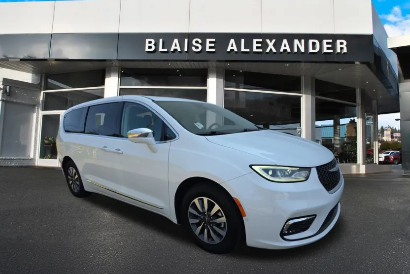 2022 Chrysler Pacifica Hybrid Limited photo 1