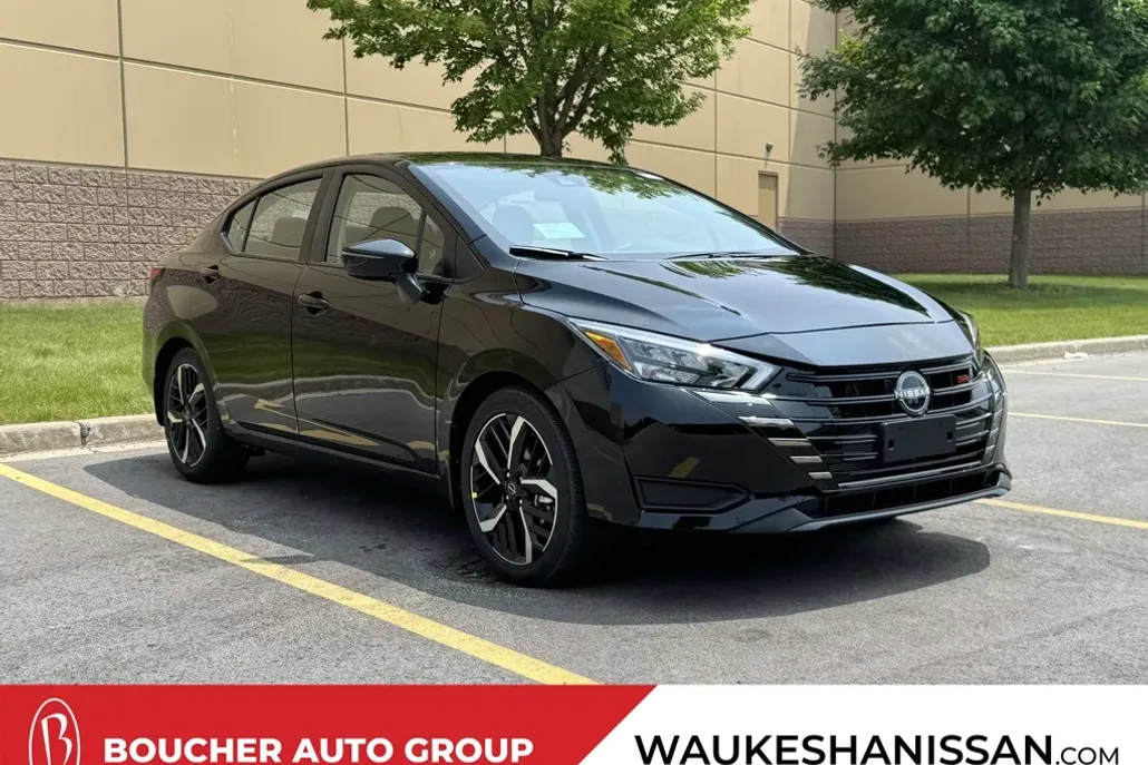 2025 Nissan Versa 1.6 SR photo 1