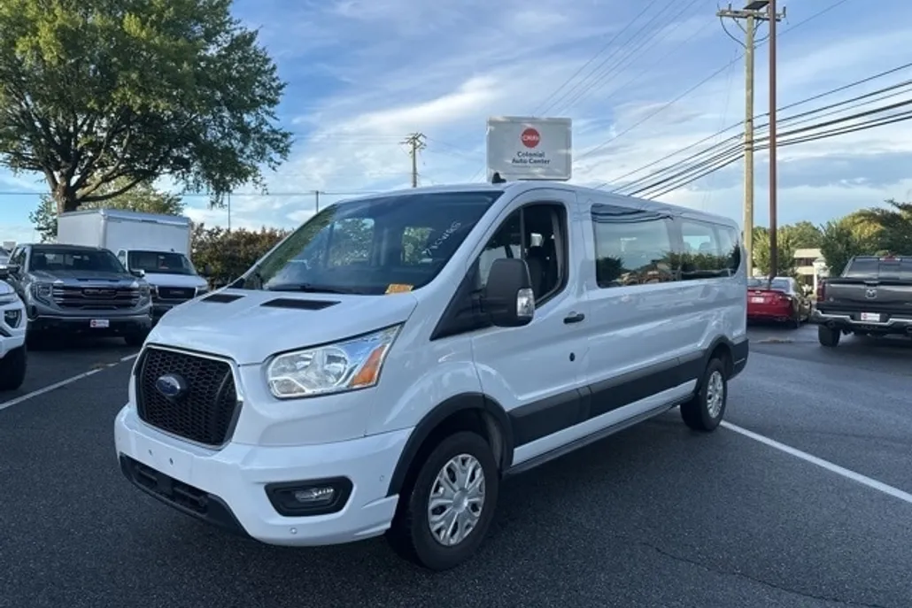 2021 Ford Transit Passenger XLT photo 1