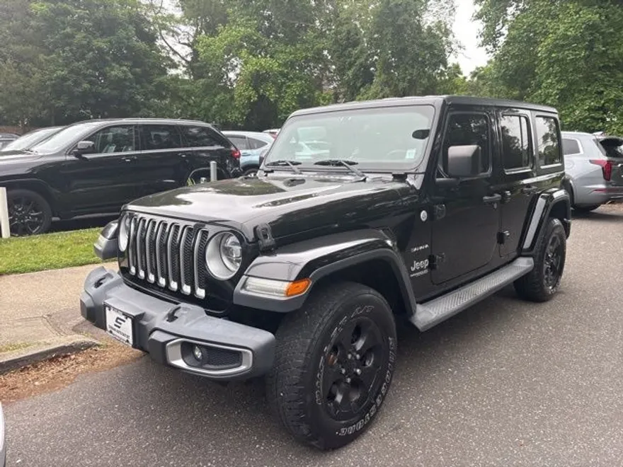 2018 Jeep Wrangler Unlimited Sahara photo 1