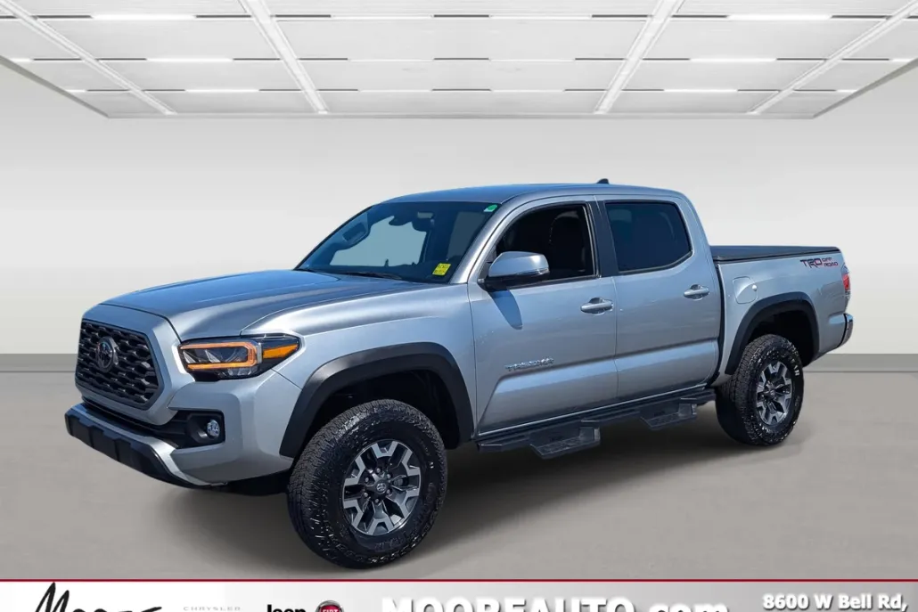 2023 Toyota Tacoma SR5 photo 1