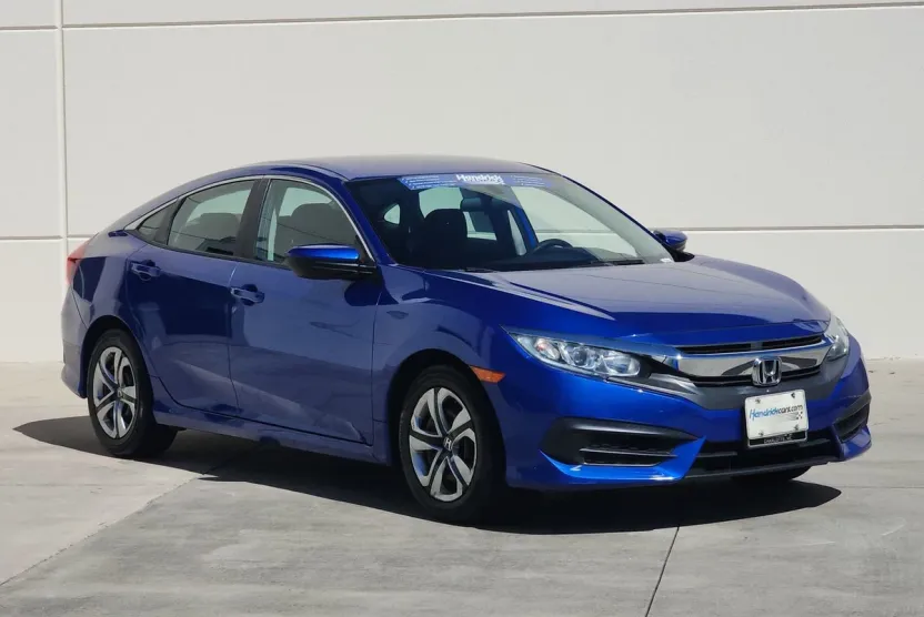 2018 Honda Civic LX photo 1