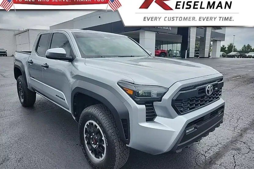2025 Toyota Tacoma 4x4 SR photo 1