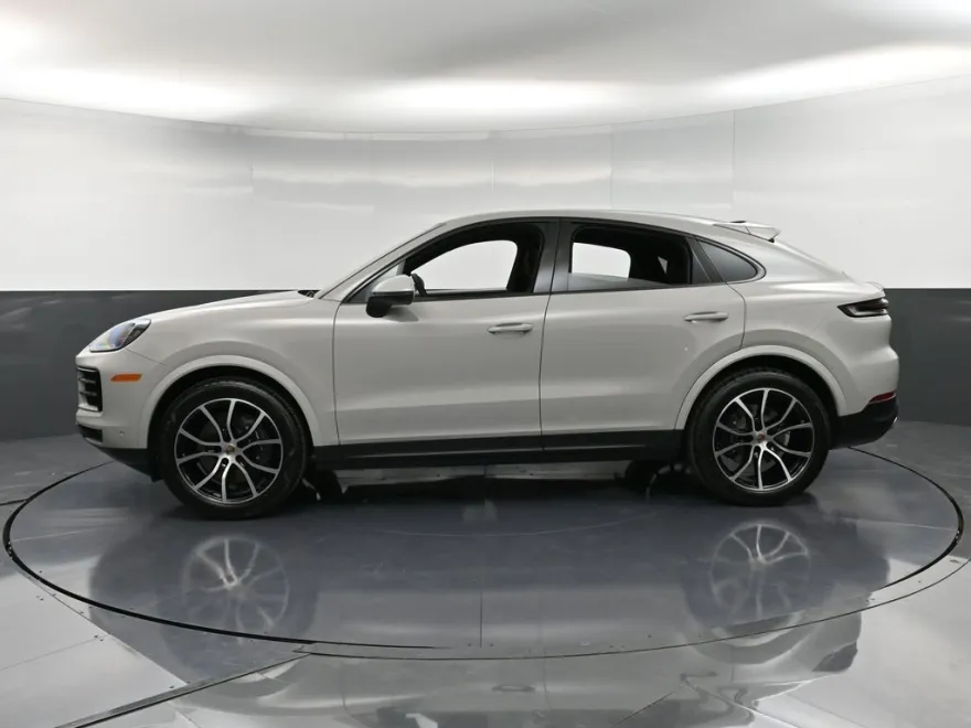 2026 Porsche Cayenne Coupe photo 1