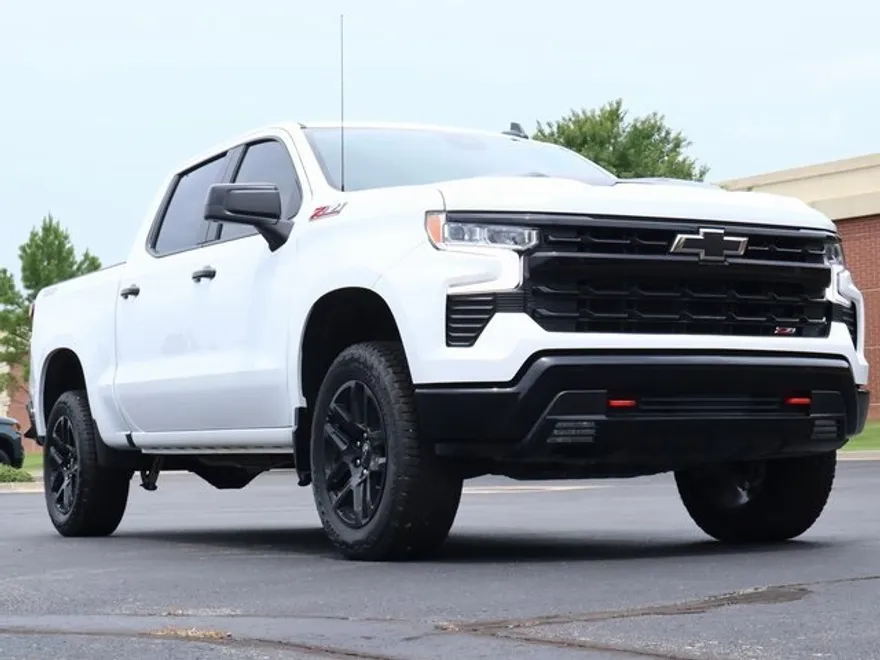 2025 Chevrolet Silverado 1500 LT Trail Boss photo 1