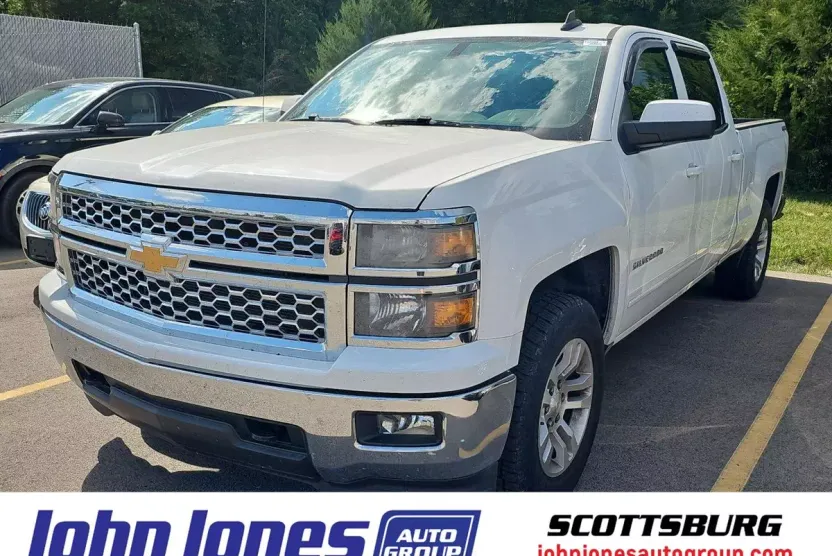 2015 Chevrolet Silverado 1500 LT photo 1