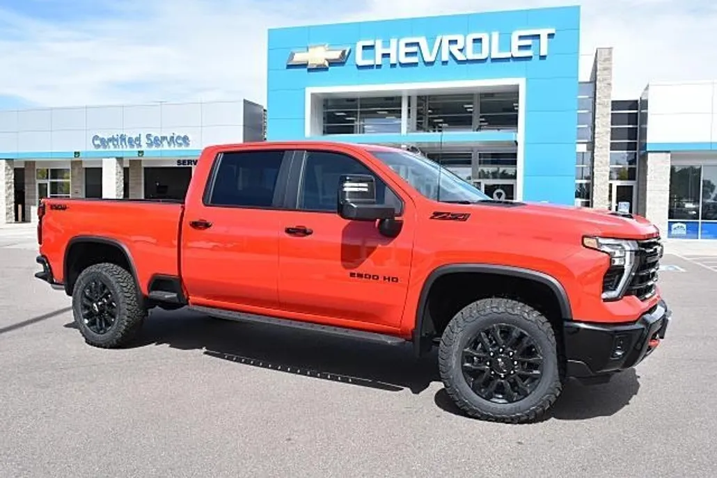 2026 Chevrolet Silverado 2500HD LT photo 1