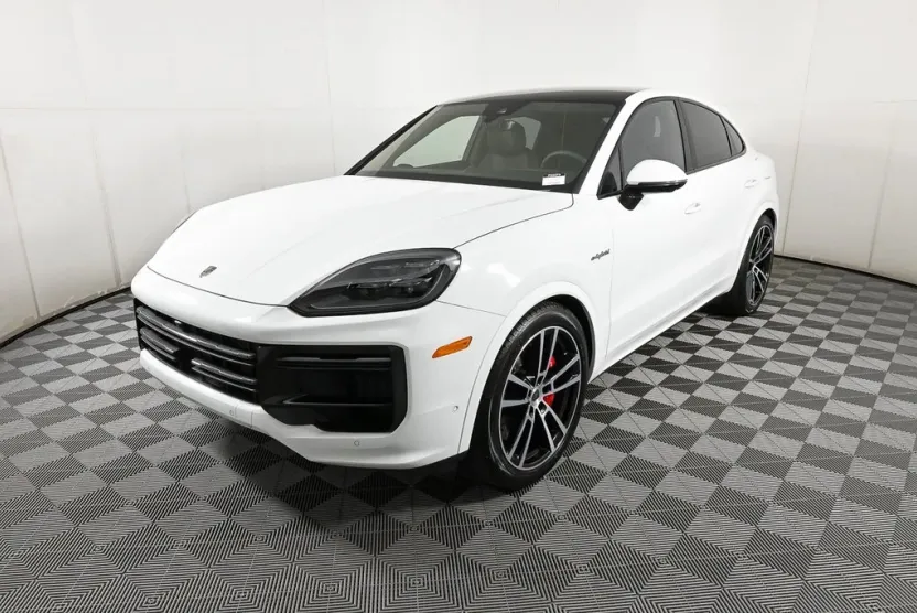 2025 Porsche Cayenne E-Hybrid Coupe Turbo photo 1