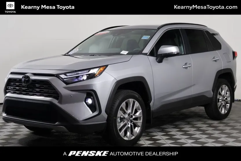 2025 Toyota RAV4 Limited photo 1
