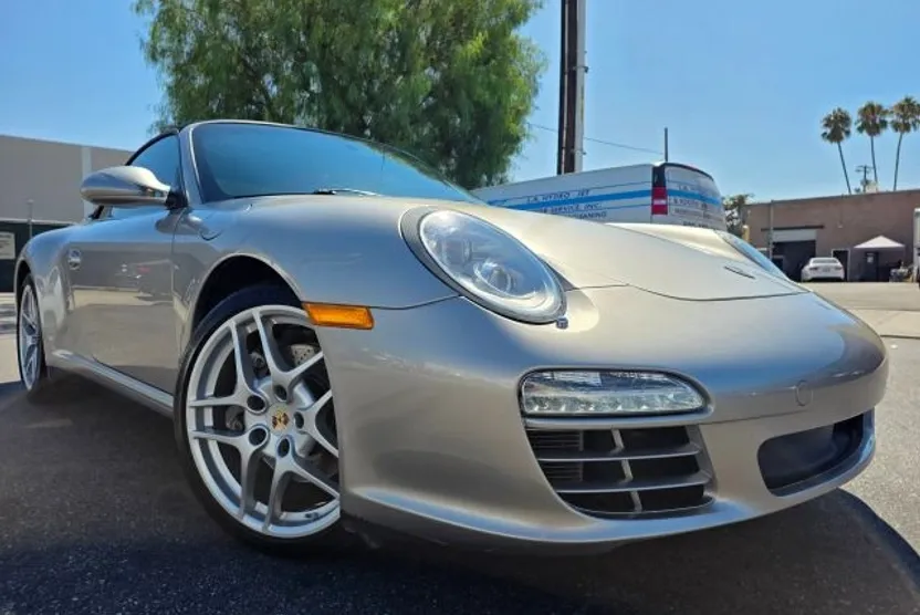 2012 Porsche 911 4 Cabriolet photo 1