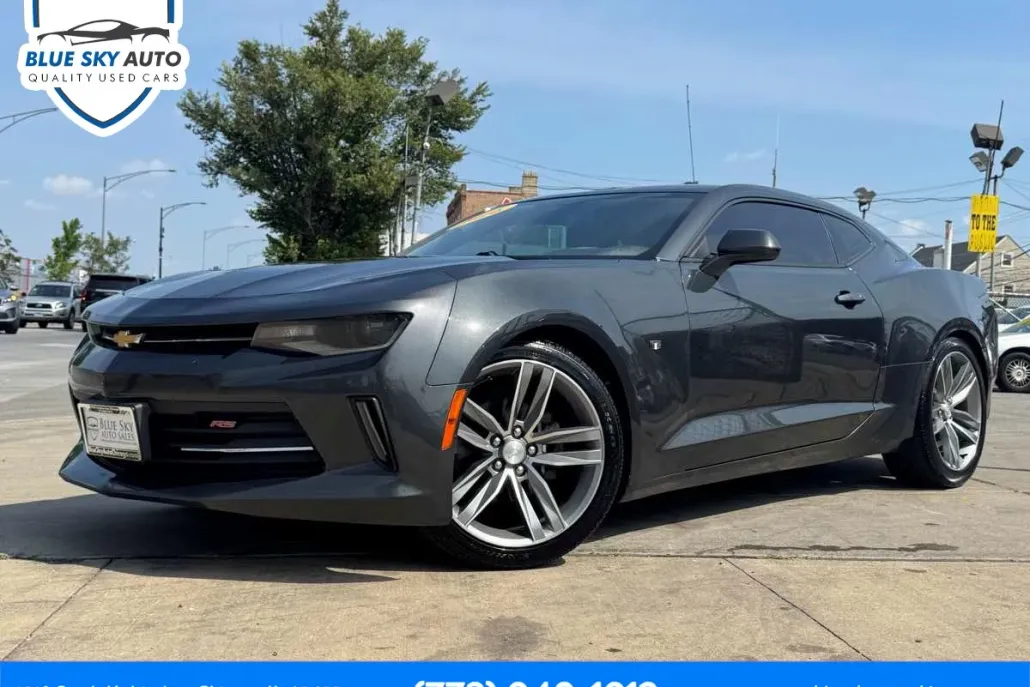 2016 Chevrolet Camaro 1LT photo 1