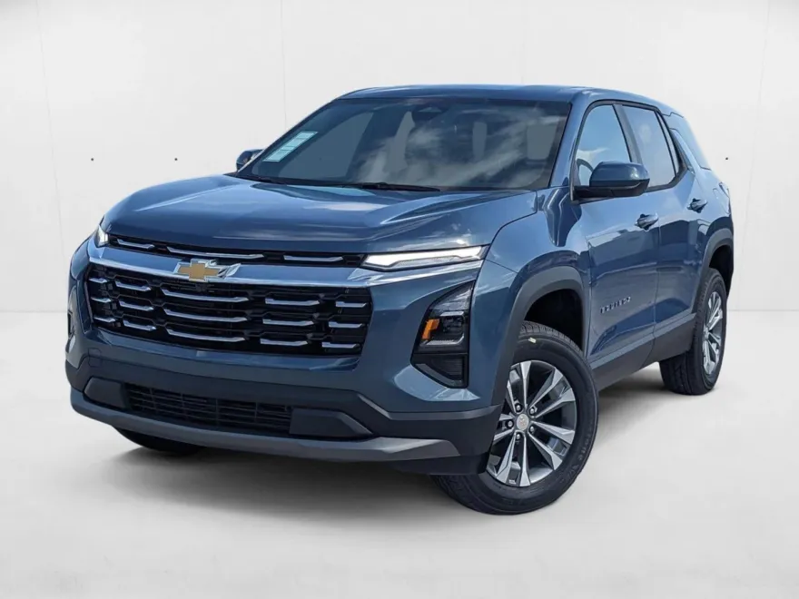 2026 Chevrolet Equinox LT photo 1