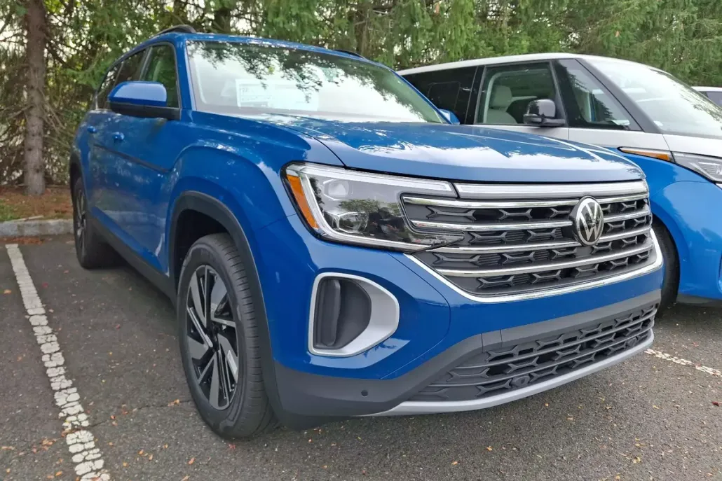 2026 Volkswagen Atlas SE Technology photo 1