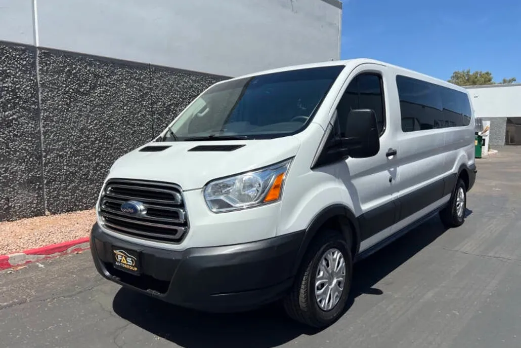 2019 Ford Transit XLT photo 1