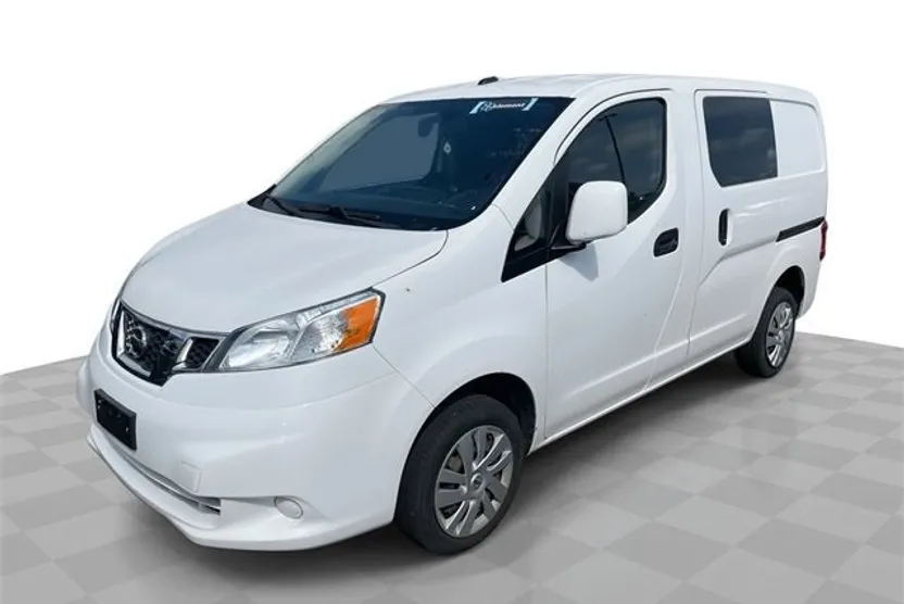 2020 Nissan NV200 SV photo 1