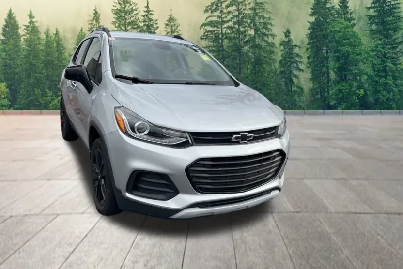 2020 Chevrolet Trax LT photo 1