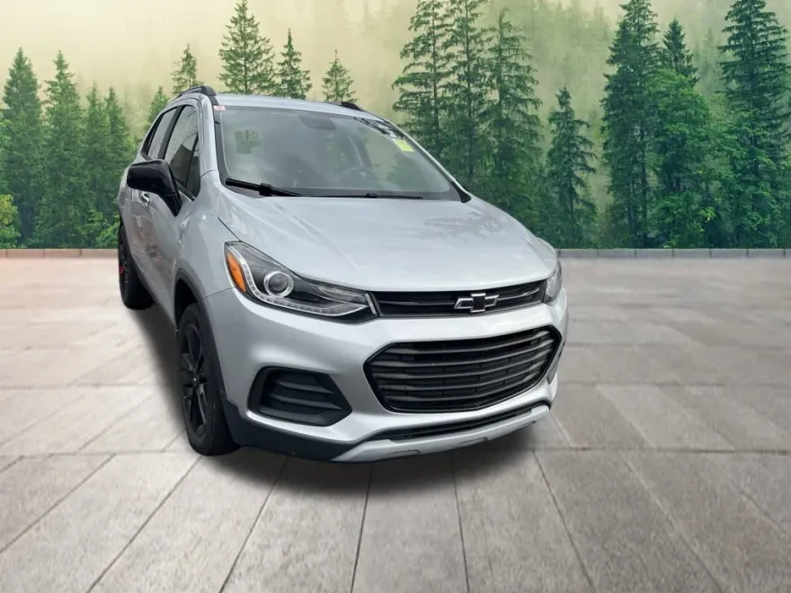 2020 Chevrolet Trax LT photo 1