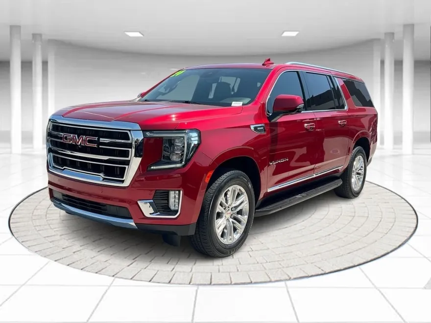2024 Gmc Yukon XL SLT photo 1