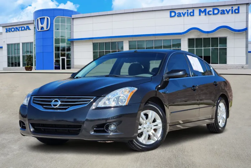 2012 Nissan Altima 2.5 S photo 1