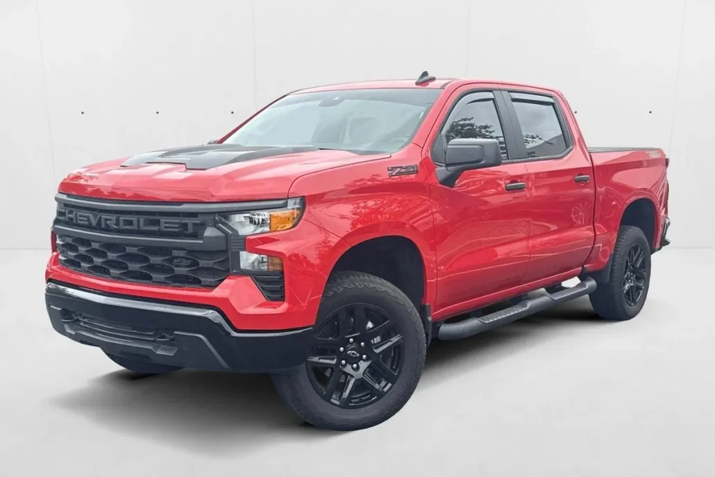 2024 Chevrolet Silverado 1500 Custom Trail Boss photo 1