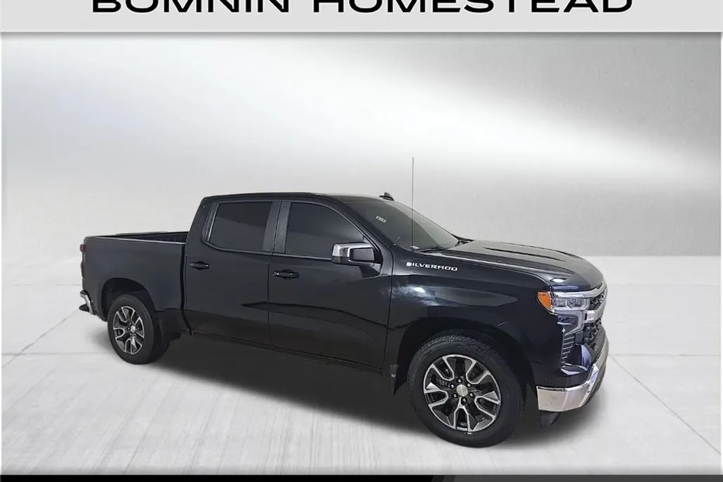 2022 Chevrolet Silverado 1500 LT photo 1