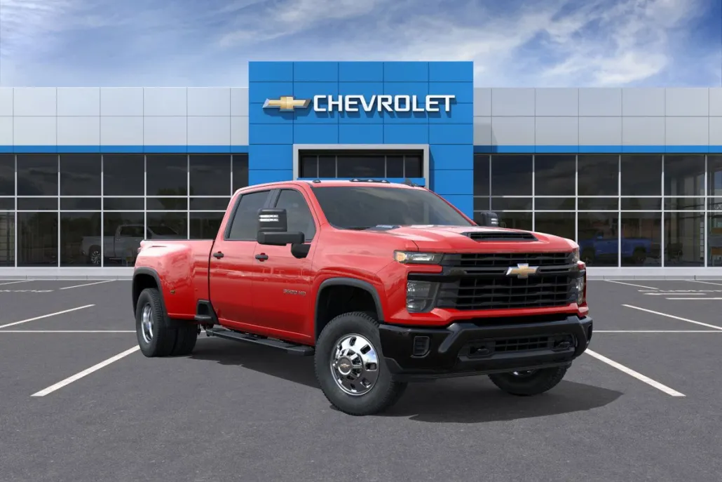 2026 Chevrolet Silverado 3500HD photo 1