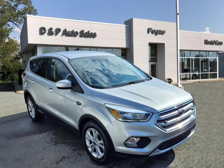 2019 Ford Escape SE photo 1