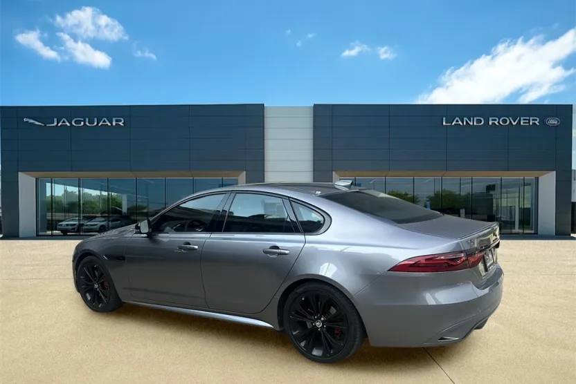2024 Jaguar XF P300 R-Dynamic SE photo 1