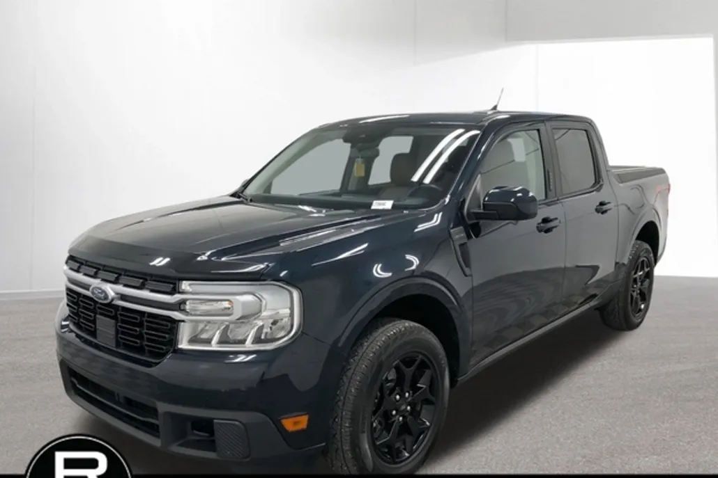 2022 Ford Maverick Lariat photo 1