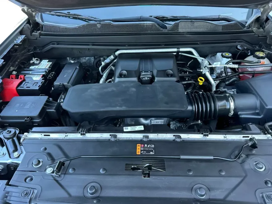 2023 Chevrolet Colorado LT photo 23