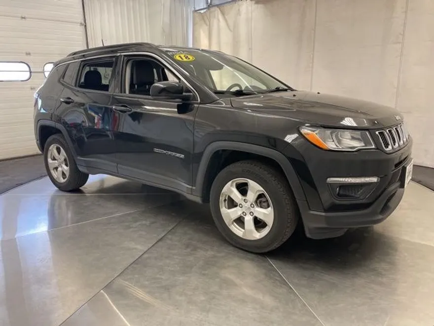 2018 Jeep Compass Latitude photo 1