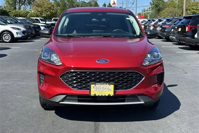 2022 Ford Escape SE photo 1