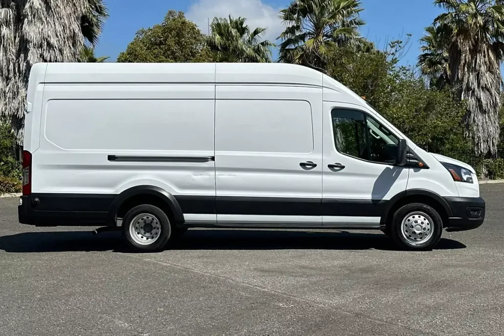 2022 Ford Transit Cargo Van photo 1