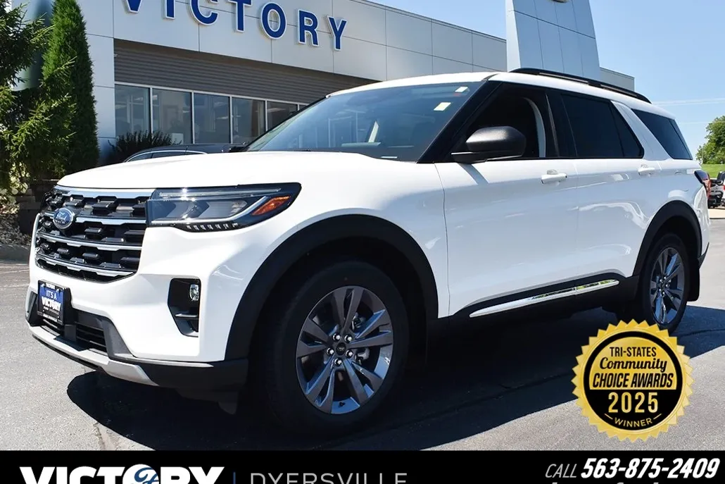 2025 Ford Explorer photo 1