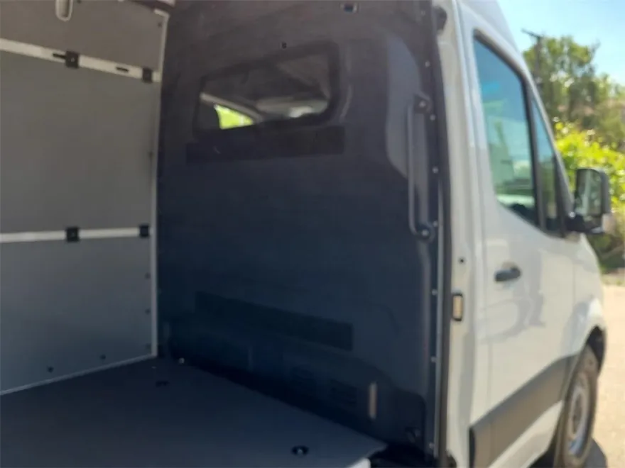 2024 Mercedes Benz Sprinter 2500 144 WB photo 1