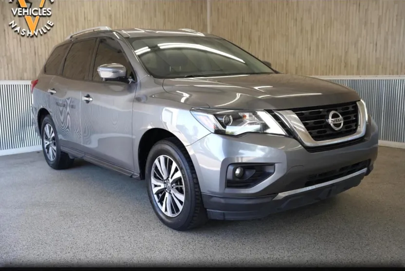 2018 Nissan Pathfinder 4x4 SL photo 1