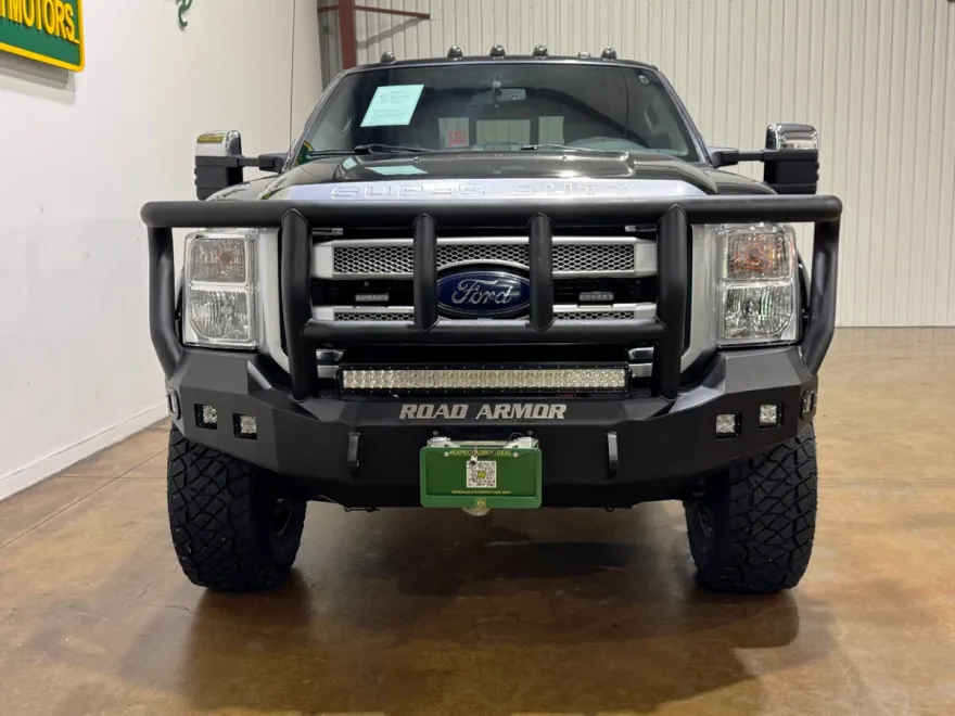 2015 Ford F-250 Platinum photo 1