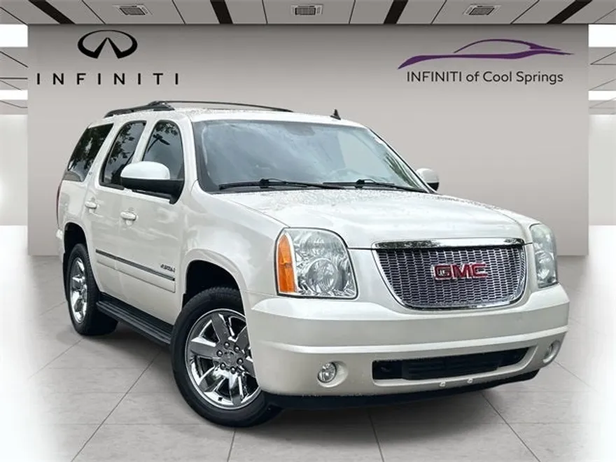 2012 Gmc Yukon SLT photo 1