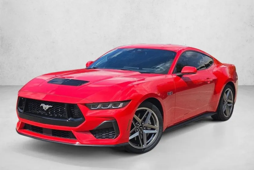 2024 Ford Mustang GT photo 1