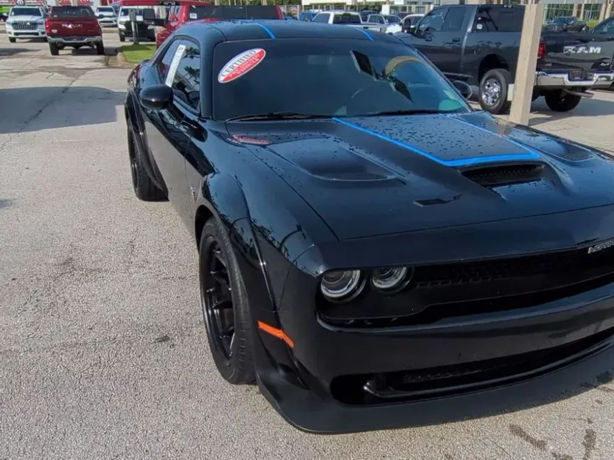 2023 Dodge Challenger R/T Scat Pack Widebody photo 1
