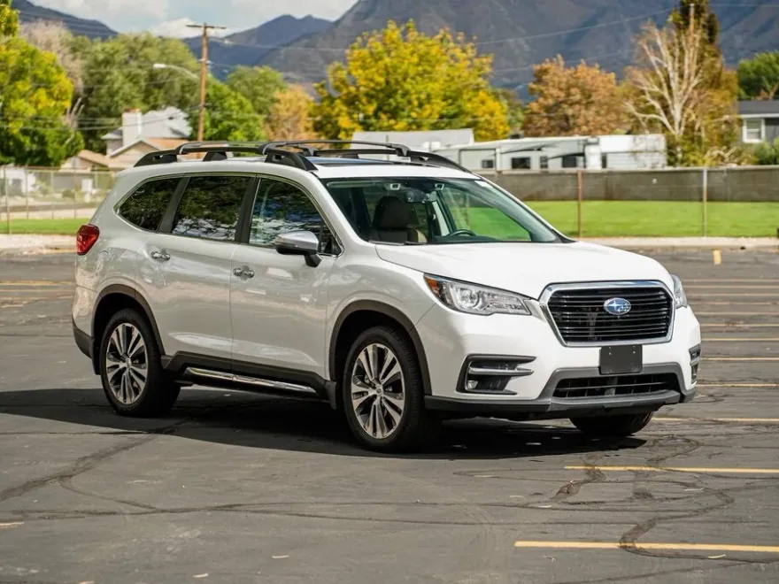 2020 Subaru Ascent Touring photo 1