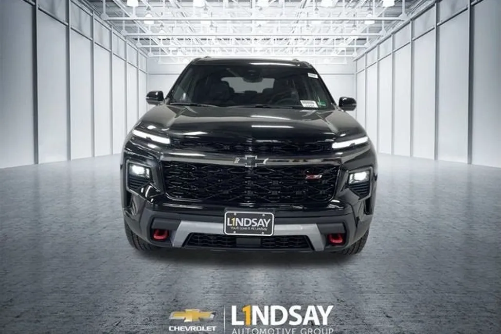 2026 Chevrolet Traverse Z71 photo 1