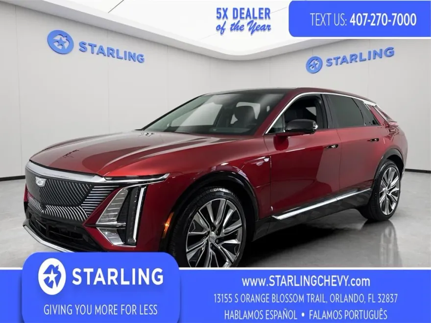2024 Cadillac Lyriq Luxury photo 1
